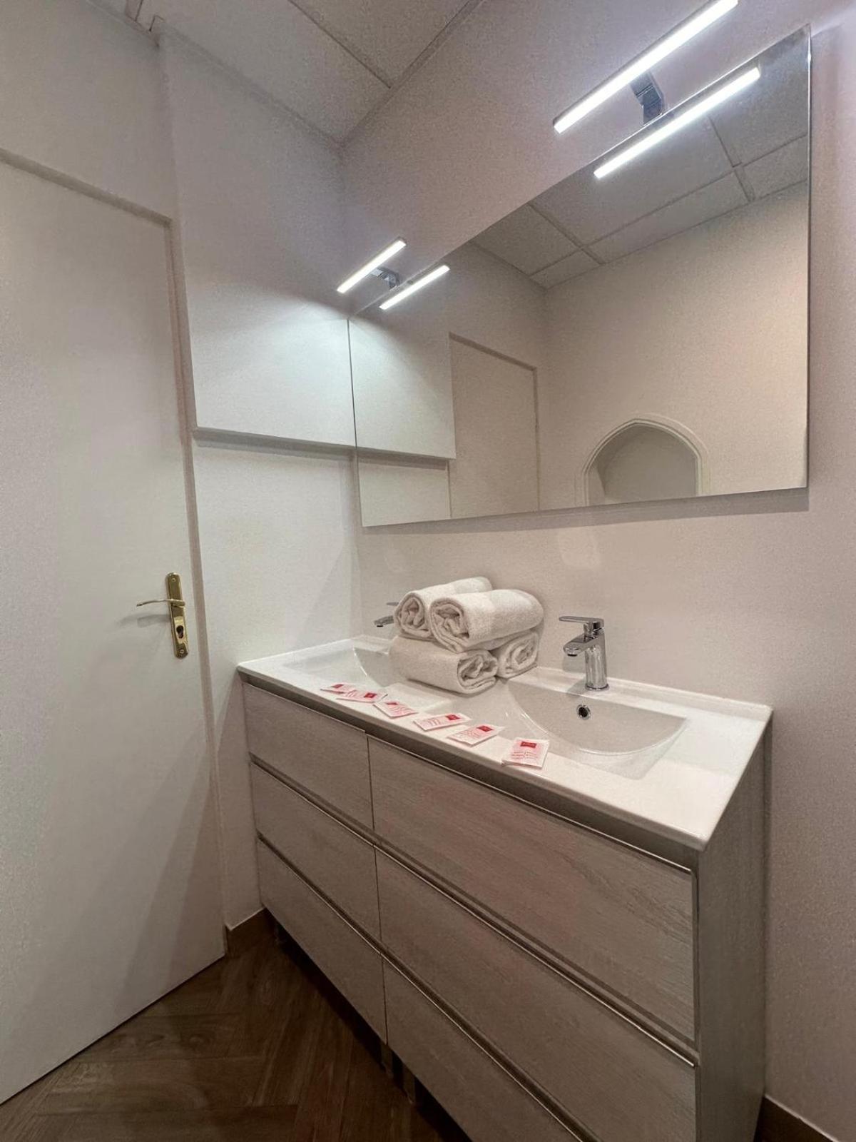 Appartement Du Cloitre 1Er Narbona Zewnętrze zdjęcie